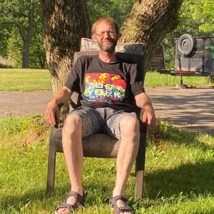 Meet your Posher, Eric